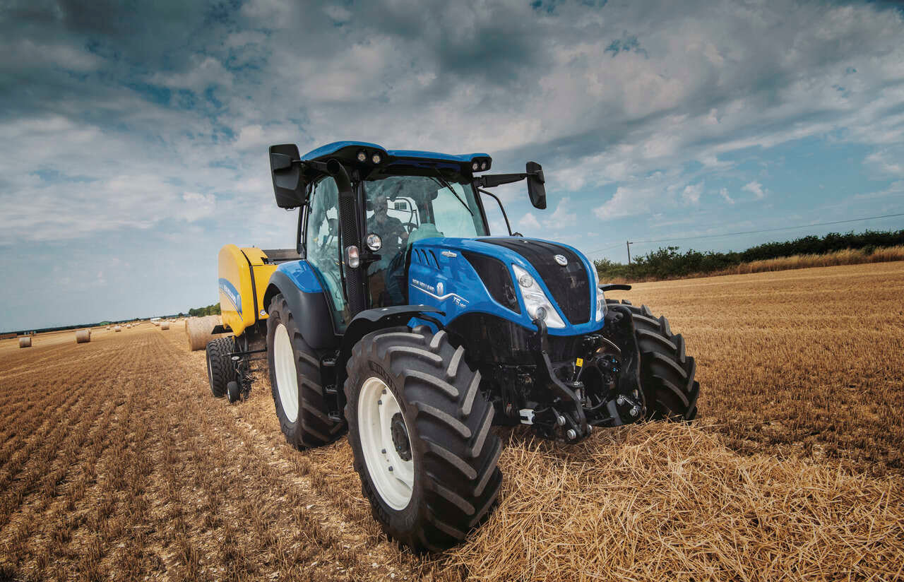 New Holland Traktor von Johann Rameder Kfz-Technik